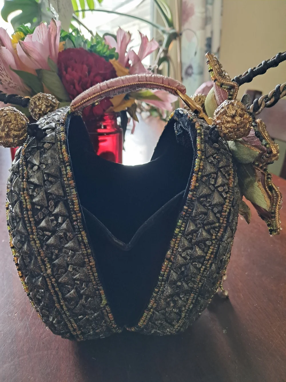 Mary Frances Pink and Gold Beaded Floral Wristlet - Picture 7 of 17
